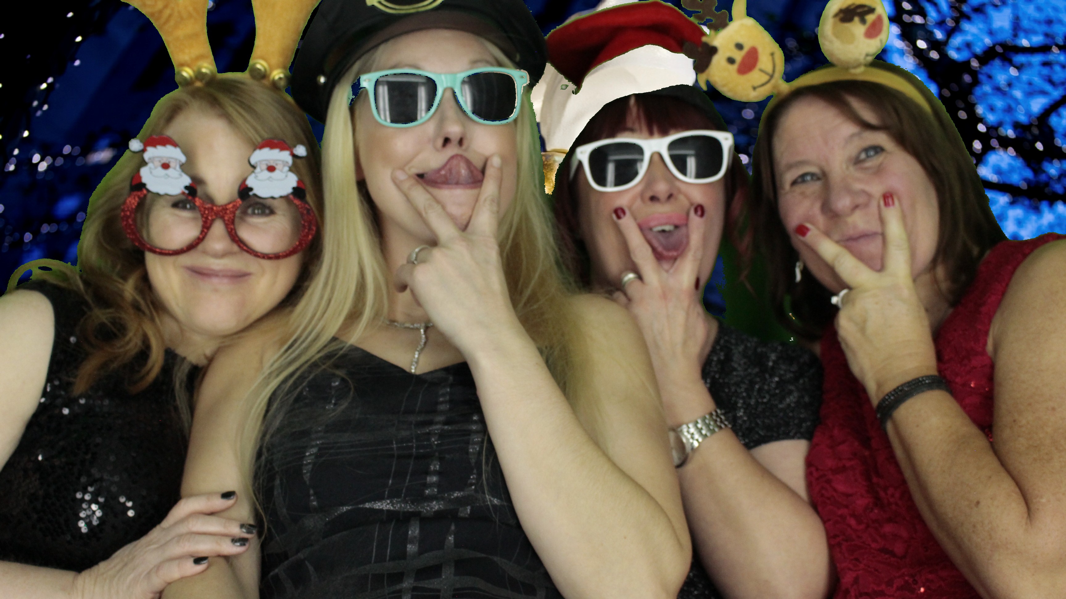 Portsmouth Water Christmas Party | View more photos from the event at gallery.myphotoboothexperience.co.uk/u/MyPhotoBoothExperienceLtd/Portsmouth-Water-Christmas-Party